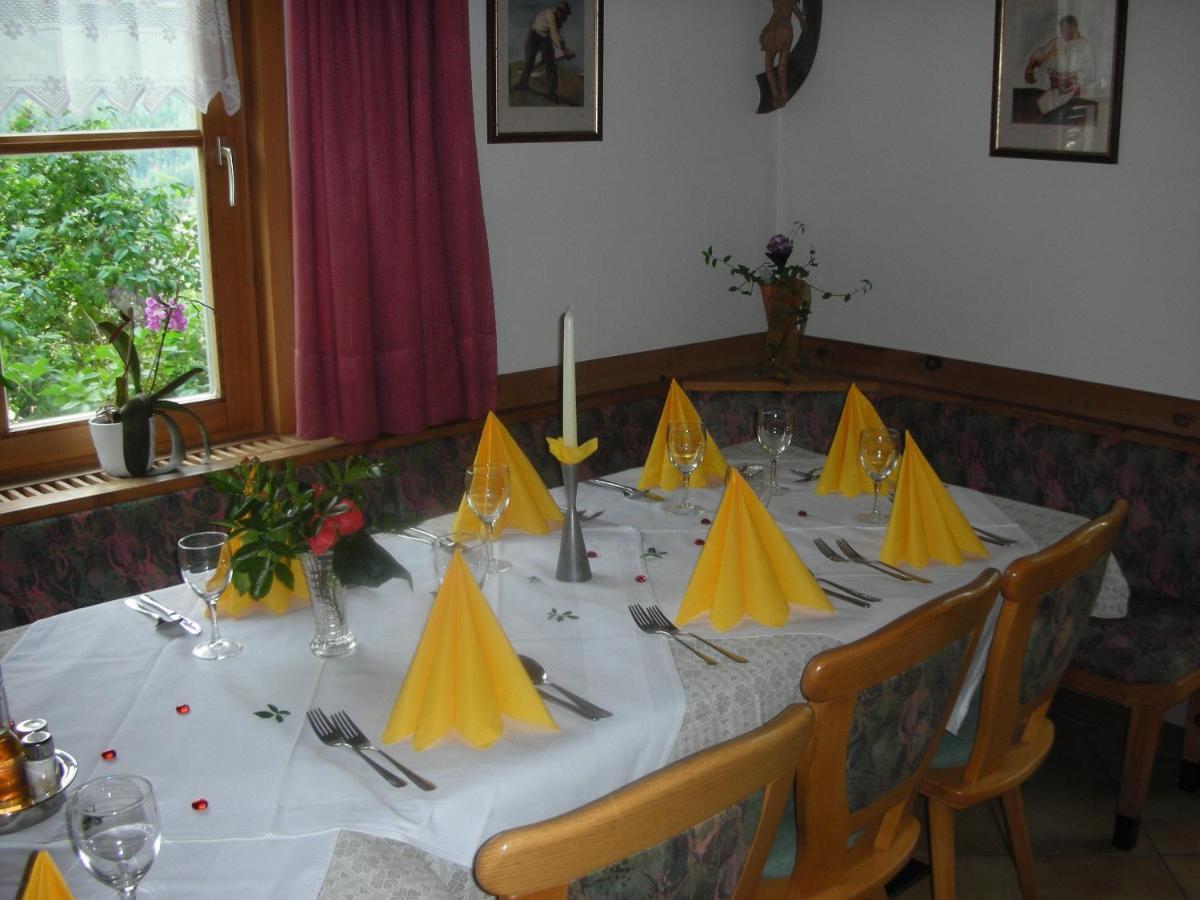 Gasthaus St. Valentin Chiusa Kültér fotó